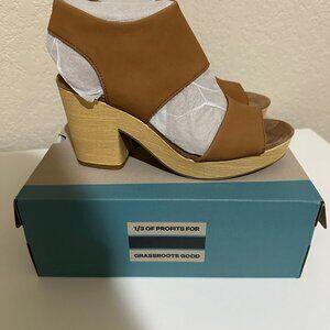 NEW IN BOX TOMS Womens Majorca Block Platform Sandals never worn size 8